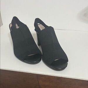 Life Stride Afton Black Heels